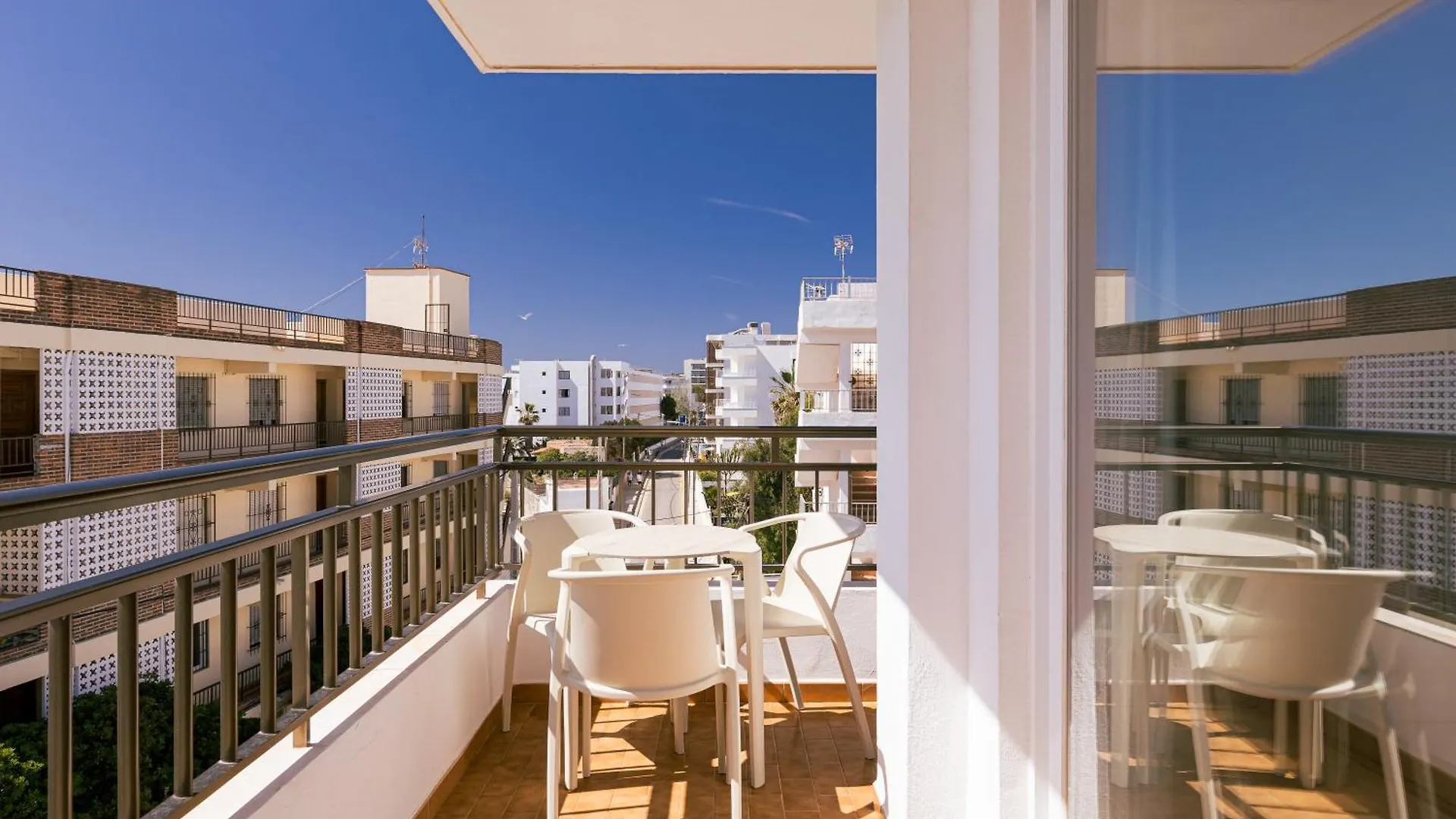 Bossa Bay - Mc Apartments Ibiza Spain