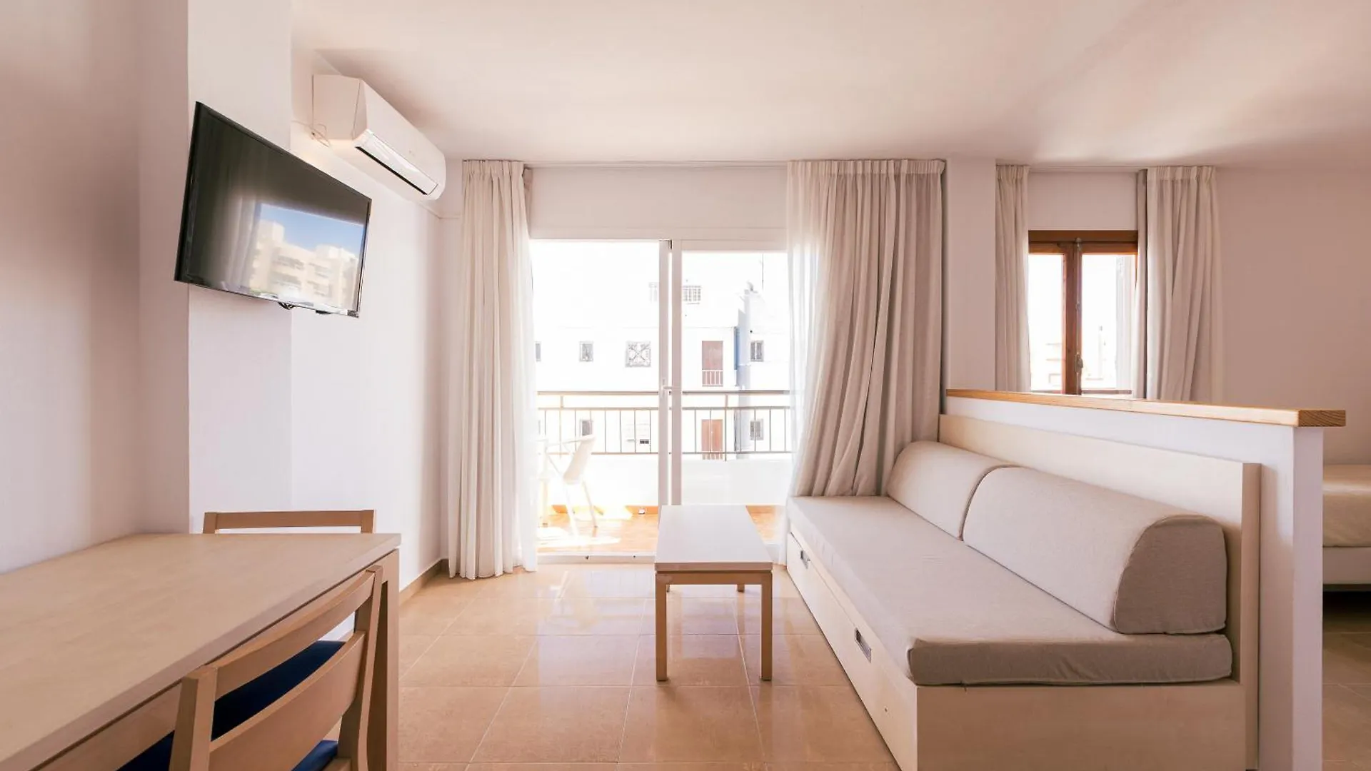 Bossa Bay - Mc Apartments Ibiza